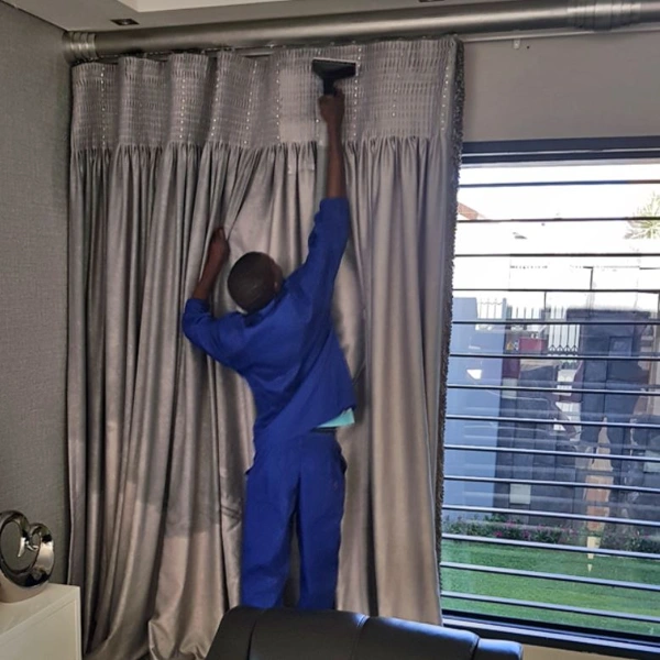 Curtain Fixing in Dubai