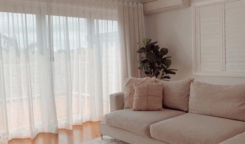 How to Hang Sheer Curtains