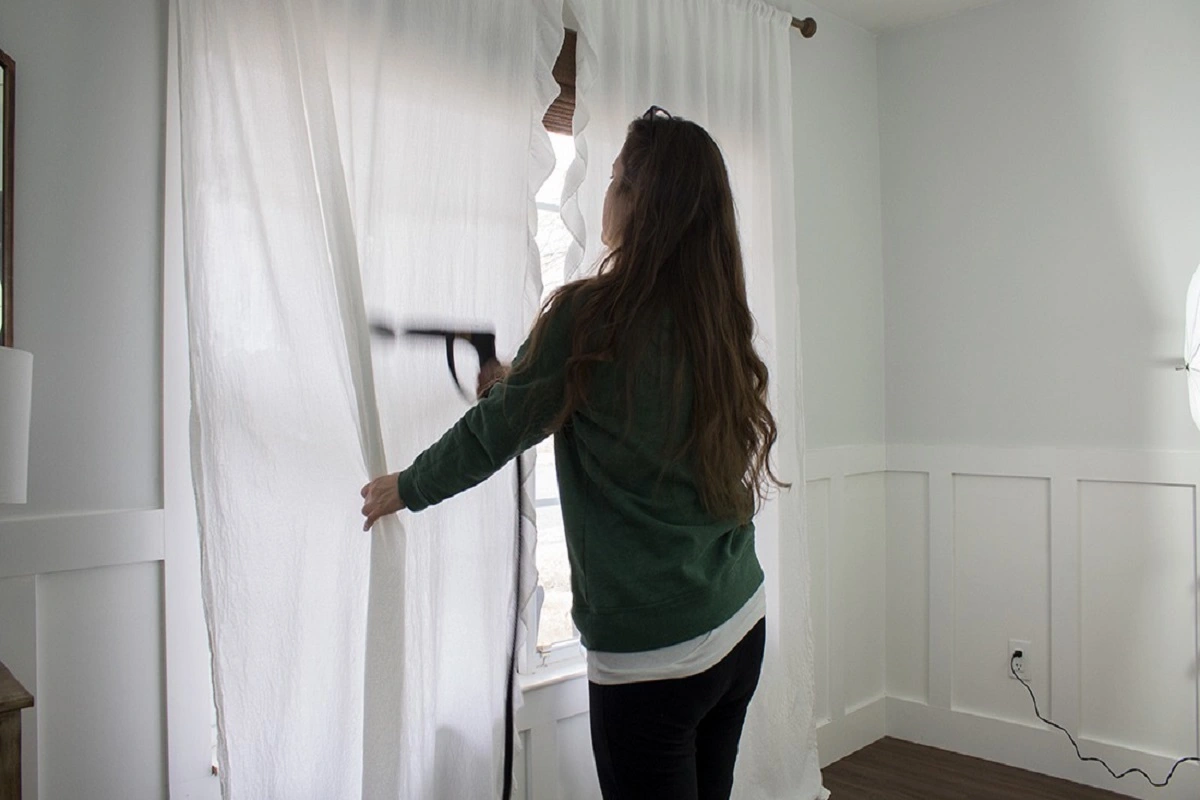 How to Get Wrinkles Out of Sheer Curtains